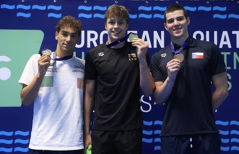 podio 50 dorso maschile podio 50 dorso maschile