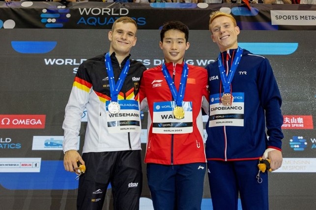 podio trampolino 3mt uomini podio trampolino 3mt uomini