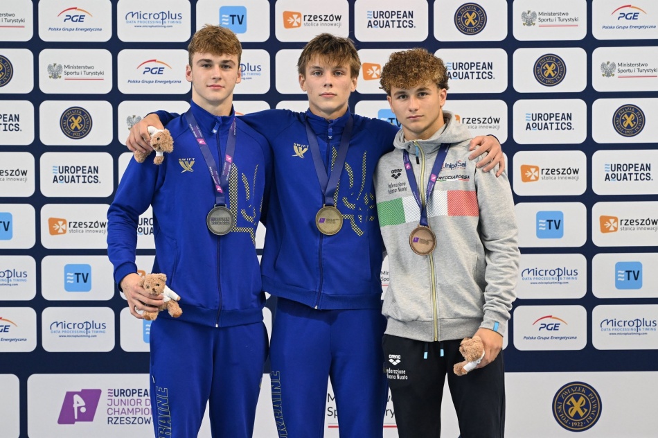 podio piattaforma maschile podio piattaforma maschile