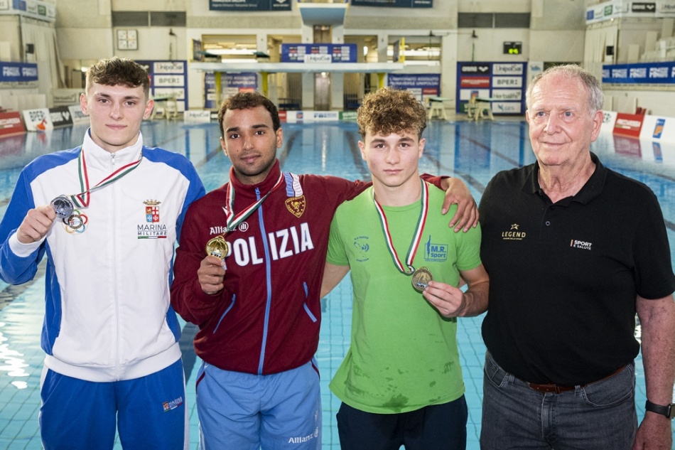 podio piattaforma maschile podio piattaforma maschile