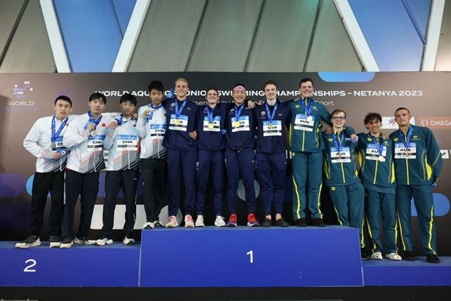 podio staffetta 4x200 sl podio staffetta 4x200 sl