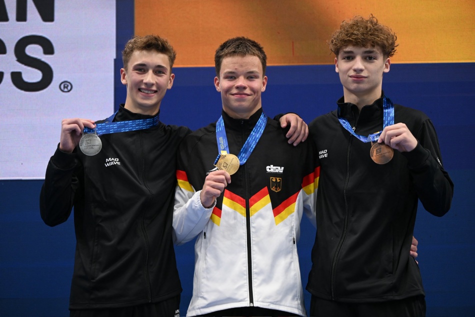 podio piattaforma maschile podio piattaforma maschile