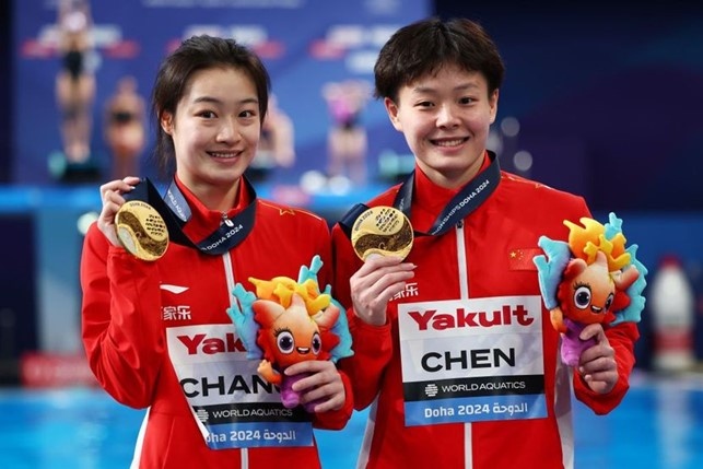 Yeni Chang e Yani Chen Yeni Chang e Yani Chen
