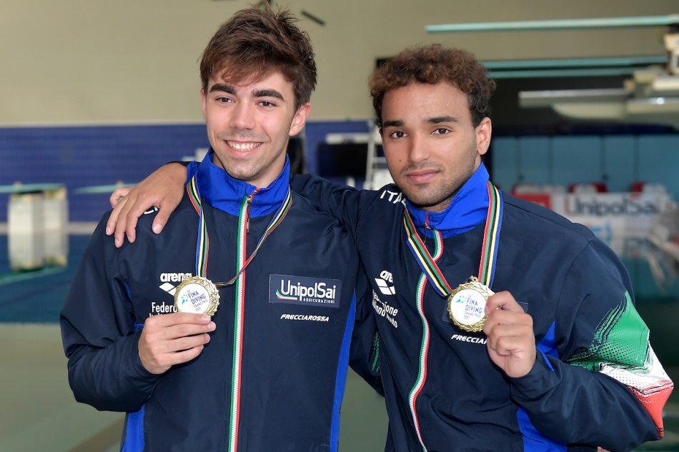 LARSEN E TIMBRETTTI LARSEN E TIMBRETTTI