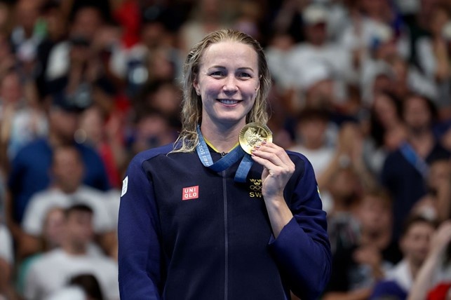 Sarah Sjoestroem Sarah Sjoestroem