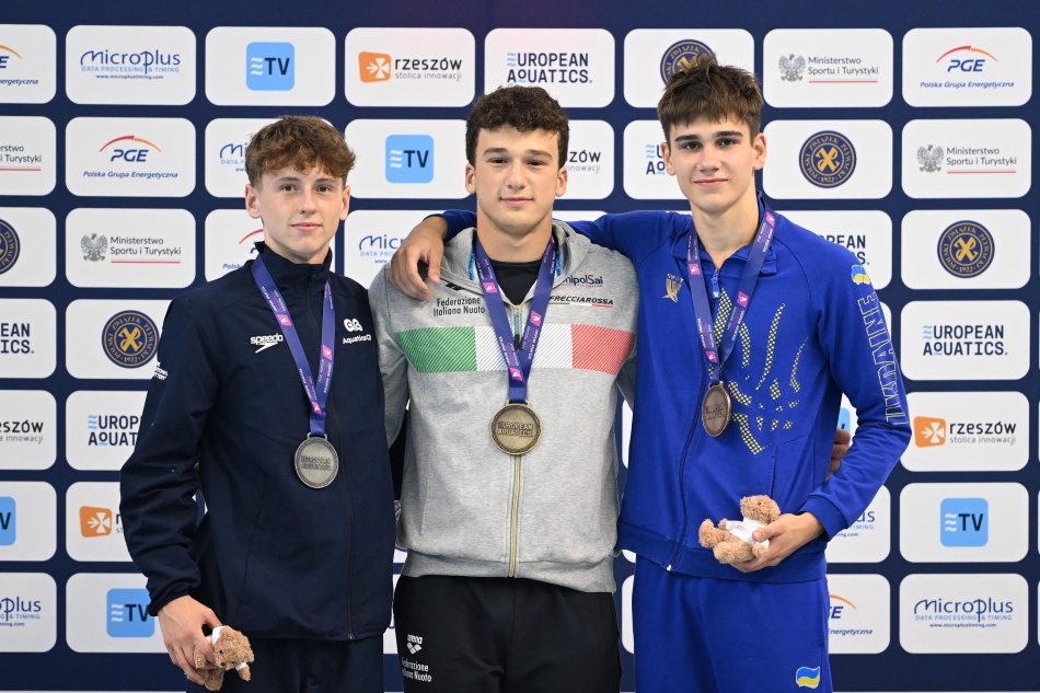 podio trampolino 1mt maschile podio trampolino 1mt maschile