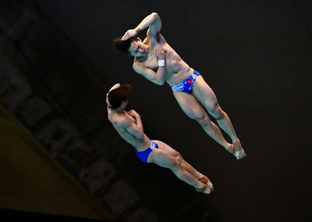 Zongyuan Wang e Jiuyan Zheng