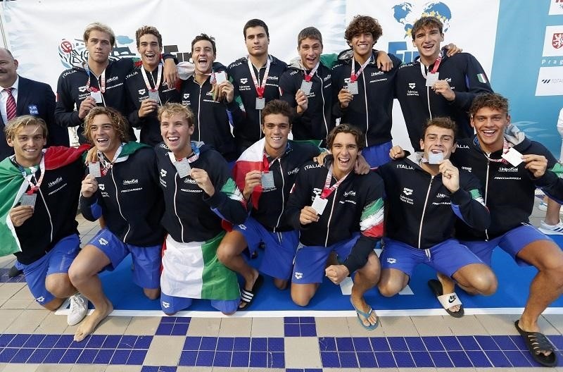 under 20 con argento under 20 con argento