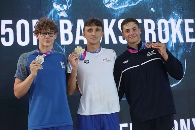 podio 50 dorso maschile podio 50 dorso maschile