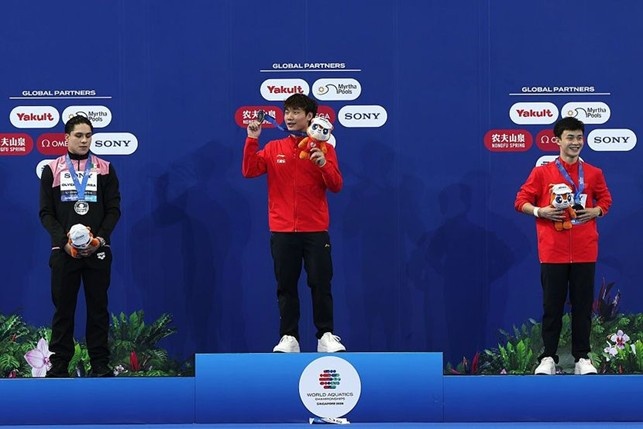 podio trampolino 1mt maschile