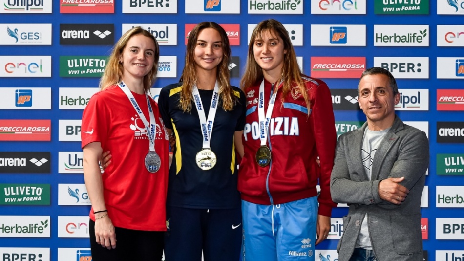 podio 200 dorso femminile