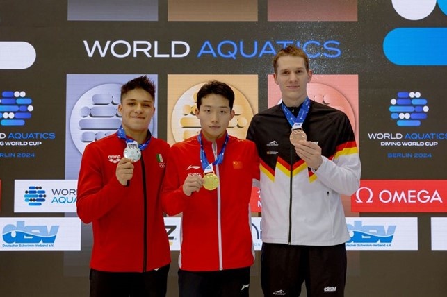 podio trampolino 3mt maschile podio trampolino 3mt maschile