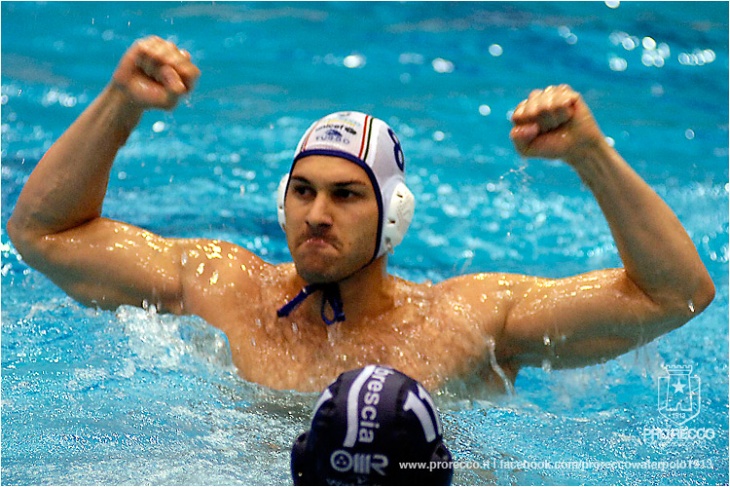 pugni al cielo di Pietro Figlioli