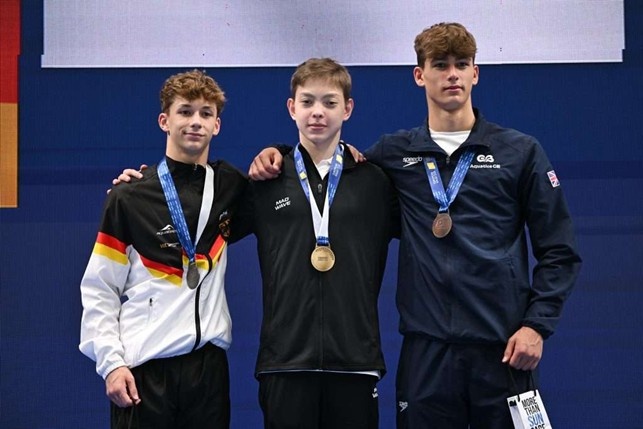 podio trampolino 1mt maschile podio trampolino 1mt maschile